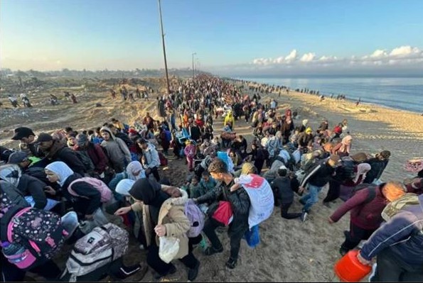 200 ألف فلسطيني عادوا إلى شمال غزة بعد إعلان وقف اطلاق النار أخبار مصر - 200 ألف فلسطيني عادوا إلى شمال غزة بعد إعلان وقف اطلاق النار