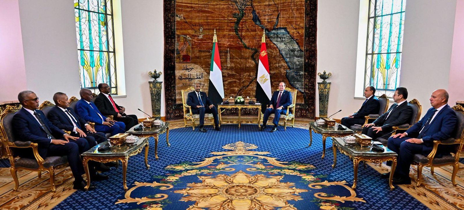 أخبار مصر والعالم لحظة بلحظة - الرئيس السيسي يُناقش مع «البرهان» تطورات الأوضاع الميدانية في السودان