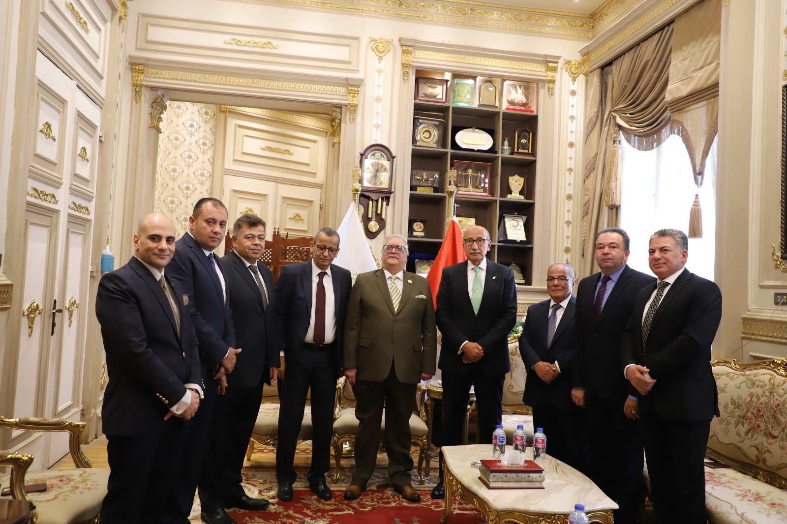 أخبار مصر والعالم لحظة بلحظة - رئيس مجلس القضاء الأعلى يستقبل رئيس محكمة استئناف المنصورة 