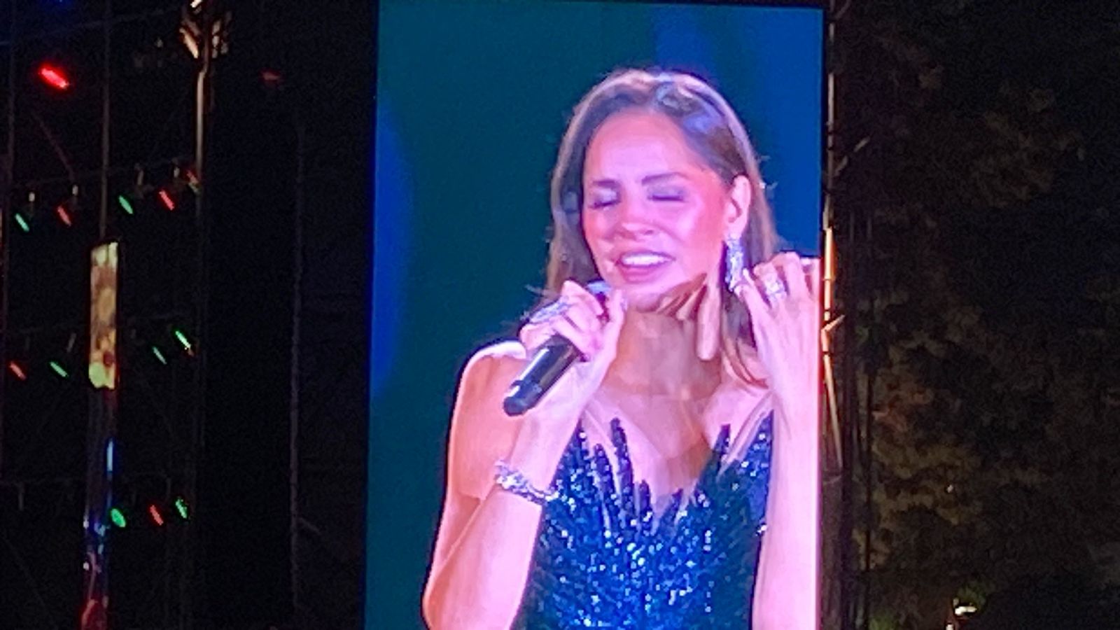 محطة مصر نيوز - آمال ماهر تتألق في افتتاح مهرجان الموسيقى العربية.. ووزير الثقافة يكرمها