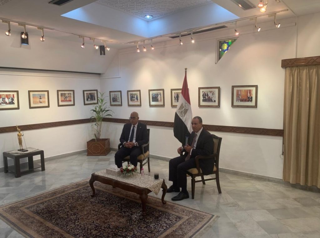 الدكتور بدر عبد العاطي يلتقي أعضاء الجالية المصرية بالهند أخبار مصر - الدكتور بدر عبد العاطي يلتقي أعضاء الجالية المصرية بالهند