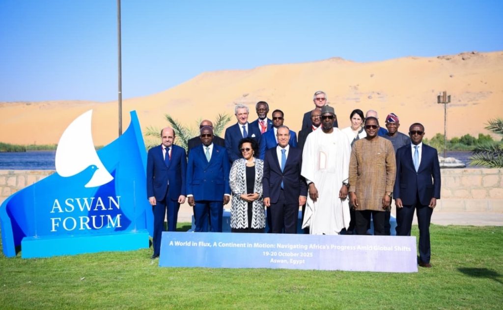 بمشاركة وزير الخارجية.. افتتاح أعمال النسخة الخامسة من منتدى أسوان للسلام والتنمية المستدامين أخبار مصر والعالم لحظة بلحظة - بمشاركة وزير الخارجية.. افتتاح أعمال النسخة الخامسة من منتدى أسوان للسلام والتنمية المستدامين