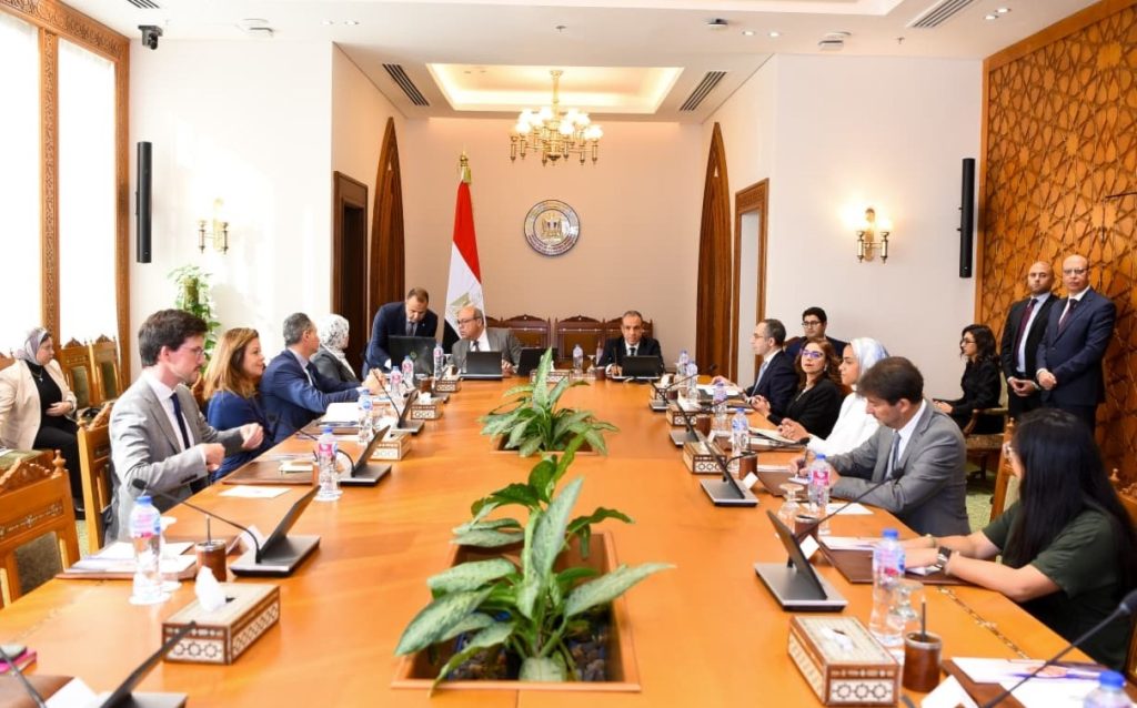 وزيرا الخارجية والطيران المدنى يستقبلان سفراء الدول الغربية والافريقية أخبار مصر والعالم لحظة بلحظة - وزيرا الخارجية والطيران المدنى يستقبلان سفراء الدول الغربية والافريقية