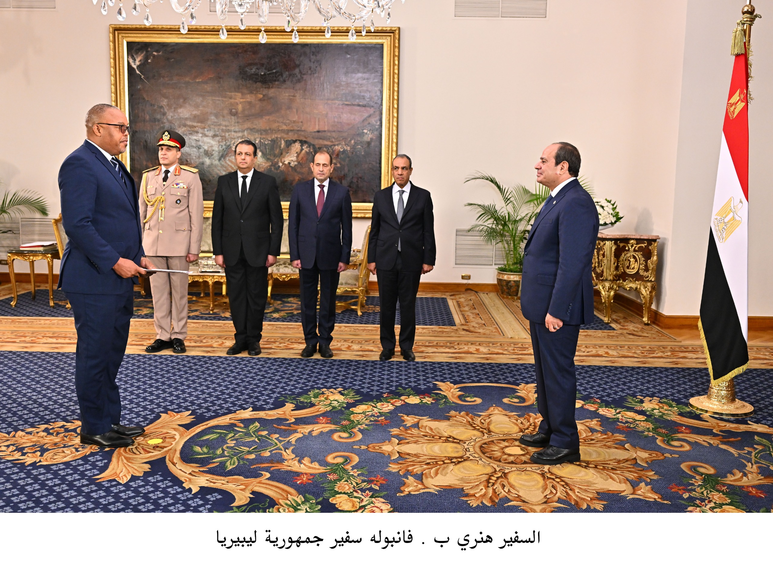 أخبار مصر والعالم لحظة بلحظة - الرئيس عبد الفتاح السيسي يعتمد 23 سفيراً جديداً لدى مصر