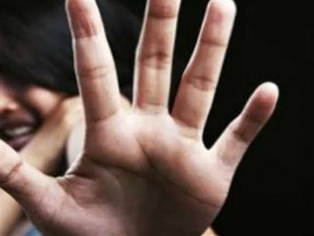 العدالة تنصف طفلة قليوب.. وتقضى بالسجن المشدد 10 سنوات لمُعتديها أخبار مصر - العدالة تنصف طفلة قليوب.. وتقضى بالسجن المشدد 10 سنوات لمُعتديها