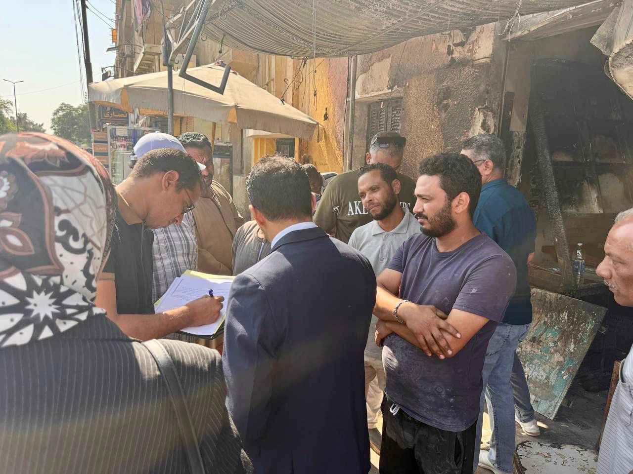أخبار مصر - النيابة الإدارية تُعاين موقع اندلاع حريق بمخبز بمنطقة الشيخ هارون بمدينة أسوان