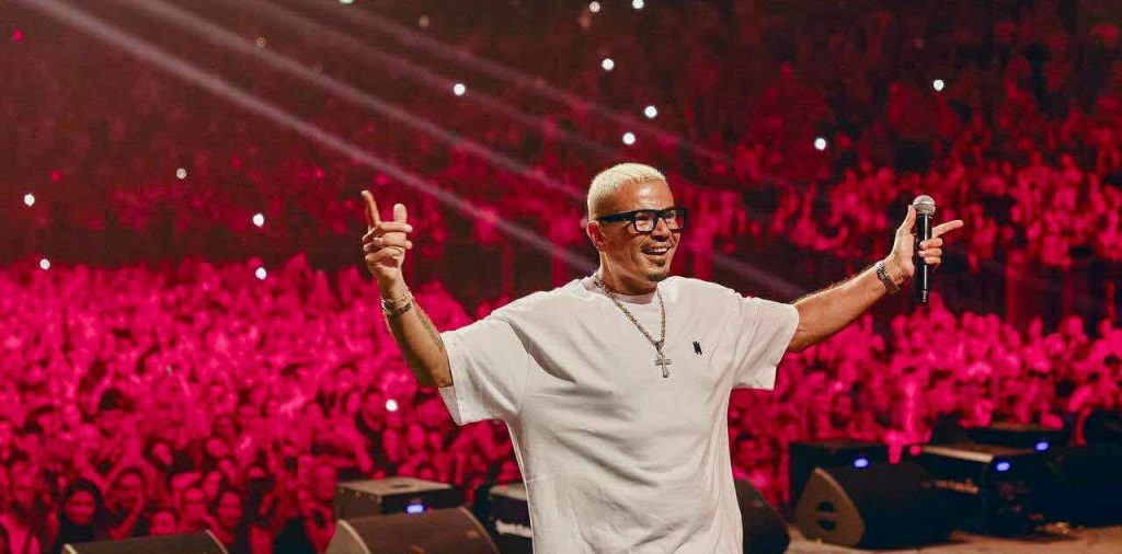 محطة مصر نيوز - عمرو دياب يشعل دبي بحفل أسطوري.. "مفتاح الحياة" يزيّن إطلالته