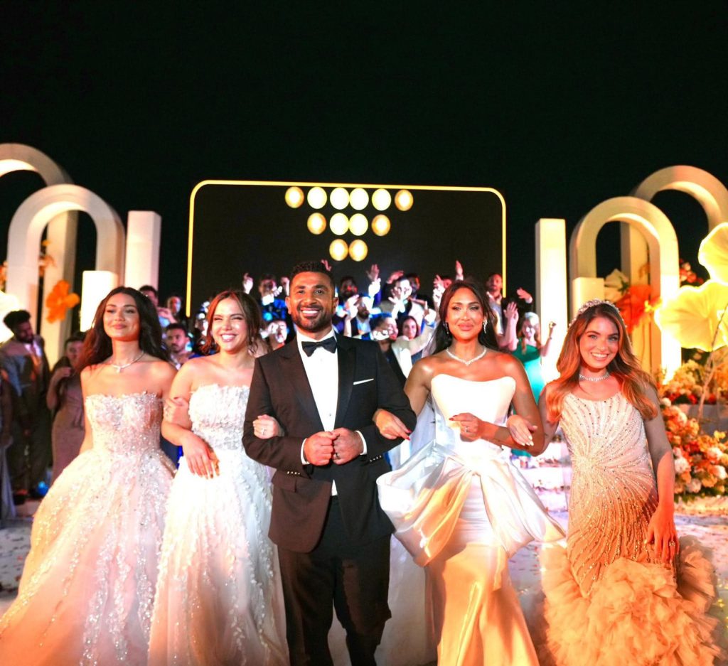 محطة مصر نيوز - أحمد سعد يشعل السوشيال ميديا بظهوره مع 4 عرائس: «عملت شرع ربنا»