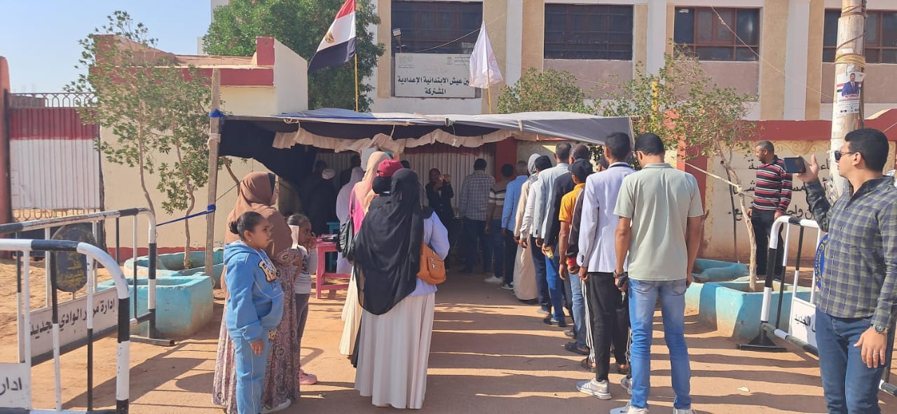 أخبار مصر - توافد أعداد كبيره من السيدات للإدلاء بأصواتهن بانتخابات مجلس النواب 2025