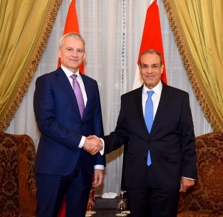 وزير الخارجية يعقد مشاورات مع وزير العدل والشرطة السويسري أخبار مصر - وزير الخارجية يعقد مشاورات مع وزير العدل والشرطة السويسري