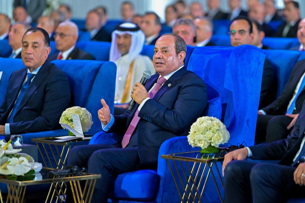 أخبار مصر - الرئيس السيسي يشهد افتتاح عدد من المحطات البحرية بالمنطقة الاقتصادية لقناة السويس