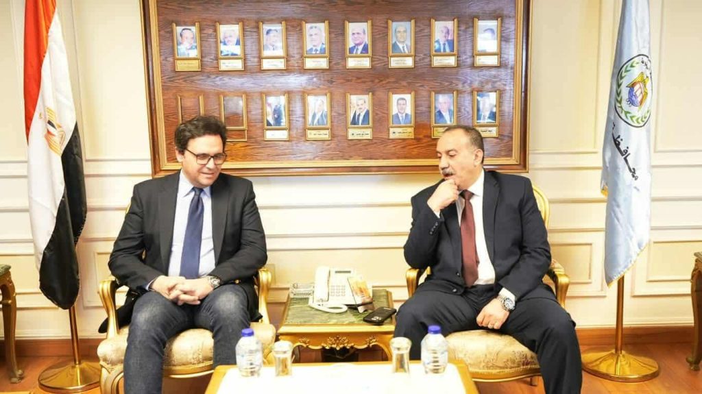 أخبار مصر - وزير الثقافة ومحافظ أسيوط يبحثان تطوير المواقع الثقافية ودراسة إنشاء دار للأوبرا بالمحافظة
