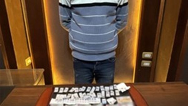 محاولة التأثير على الناخبين تفشل: متهم بحوزته كوبونات وكروت دعائية أخبار مصر - محاولة التأثير على الناخبين تفشل: متهم بحوزته كوبونات وكروت دعائية