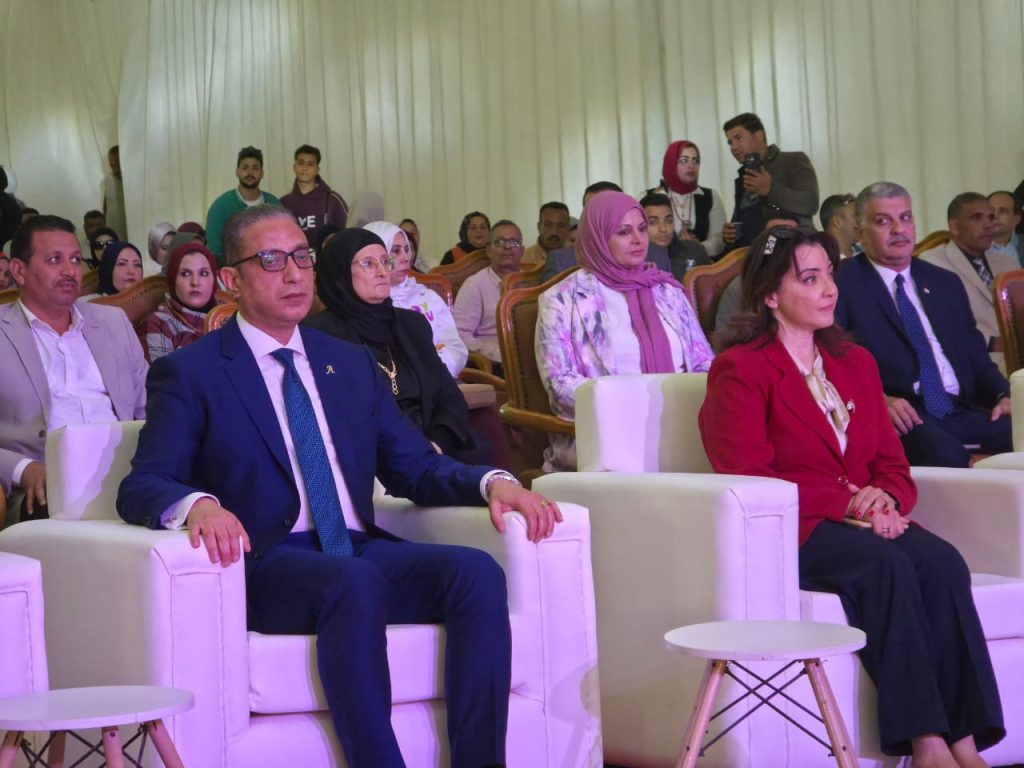 محطة مصر نيوز - نجوم وإدارة الفيوم الدولي لأفلام البيئة يشاركون في افتتاح مهرجان تونس للخزف والحرف اليدوية