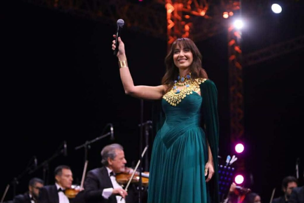 محطة مصر نيوز - فايا يونان وعبير نعمة تشعّان فنًّا في ليلة استثنائية بمهرجان صدى الأهرامات