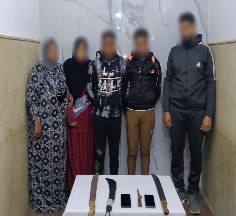 بعد استغاثة شقيقه.. الداخلية تكشف تفاصيل ضبط المتهمين بالتعدي على سائق وإحداث إصابته في السويس أخبار مصر - بعد استغاثة شقيقه.. الداخلية تكشف تفاصيل ضبط المتهمين بالتعدي على سائق وإحداث إصابته في السويس