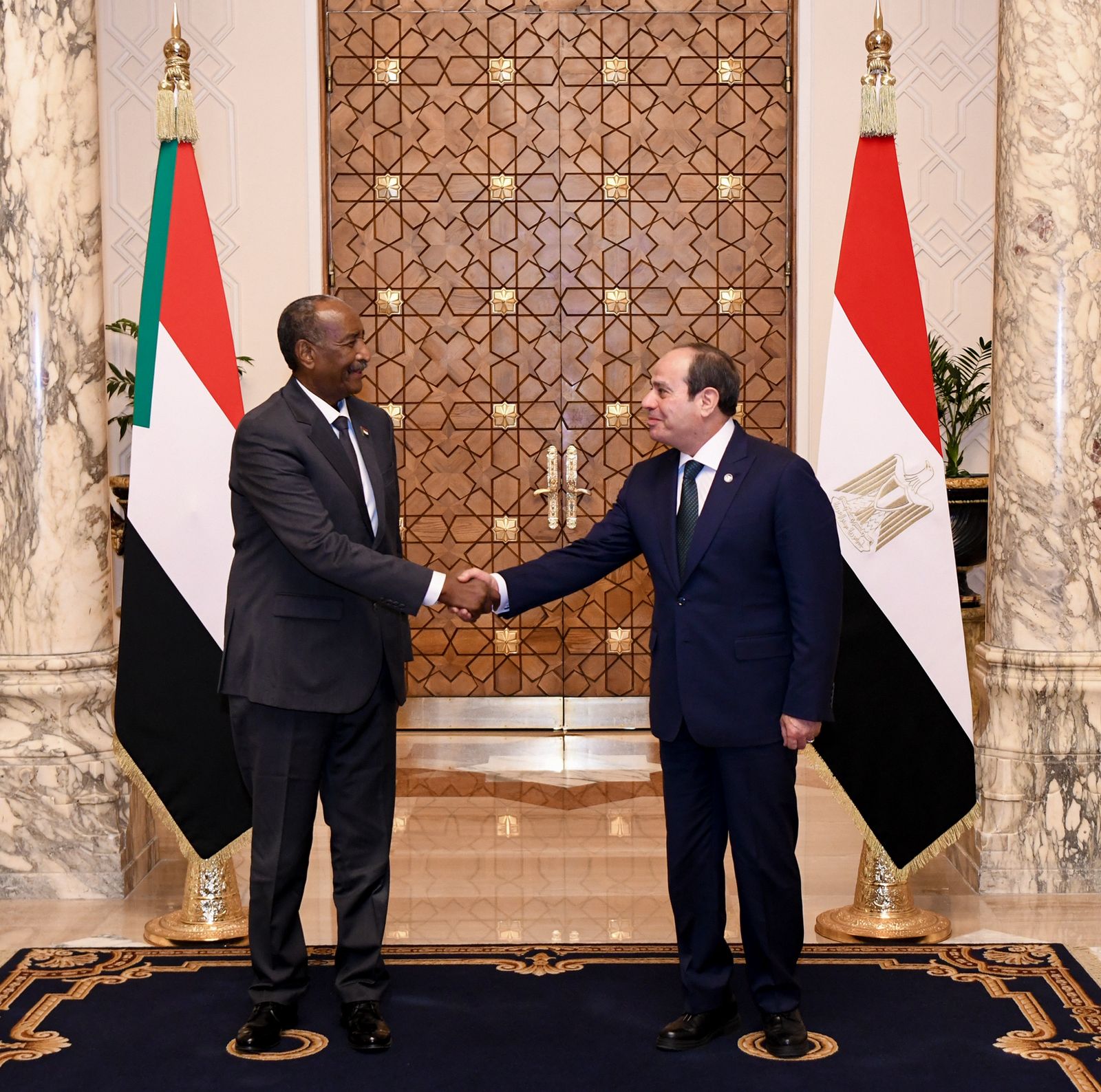أخبار مصر - الرئيس السيسي يستقبل رئيس مجلس السيادة الانتقالي السوداني