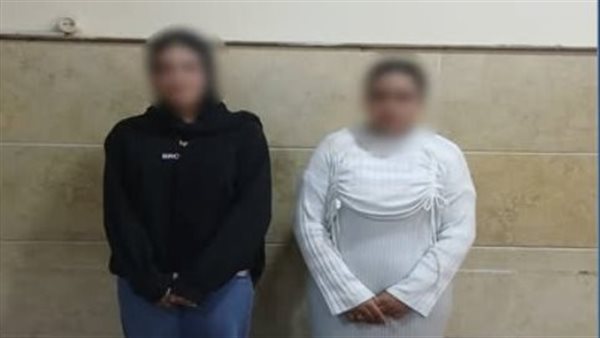القبض على سيدتين لاتهامهما بتوزيع كروت دعاية لأحد المرشحين بالبحيرة أخبار مصر - القبض على سيدتين لاتهامهما بتوزيع كروت دعاية لأحد المرشحين بالبحيرة