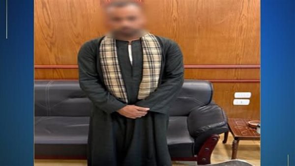 ضبط شخص يوزع مبالغ مالية على المواطنين للتأثير على أصواتهم في انتخابات النواب بسوهاج أخبار مصر - ضبط شخص يوزع مبالغ مالية على المواطنين للتأثير على أصواتهم في انتخابات النواب بسوهاج