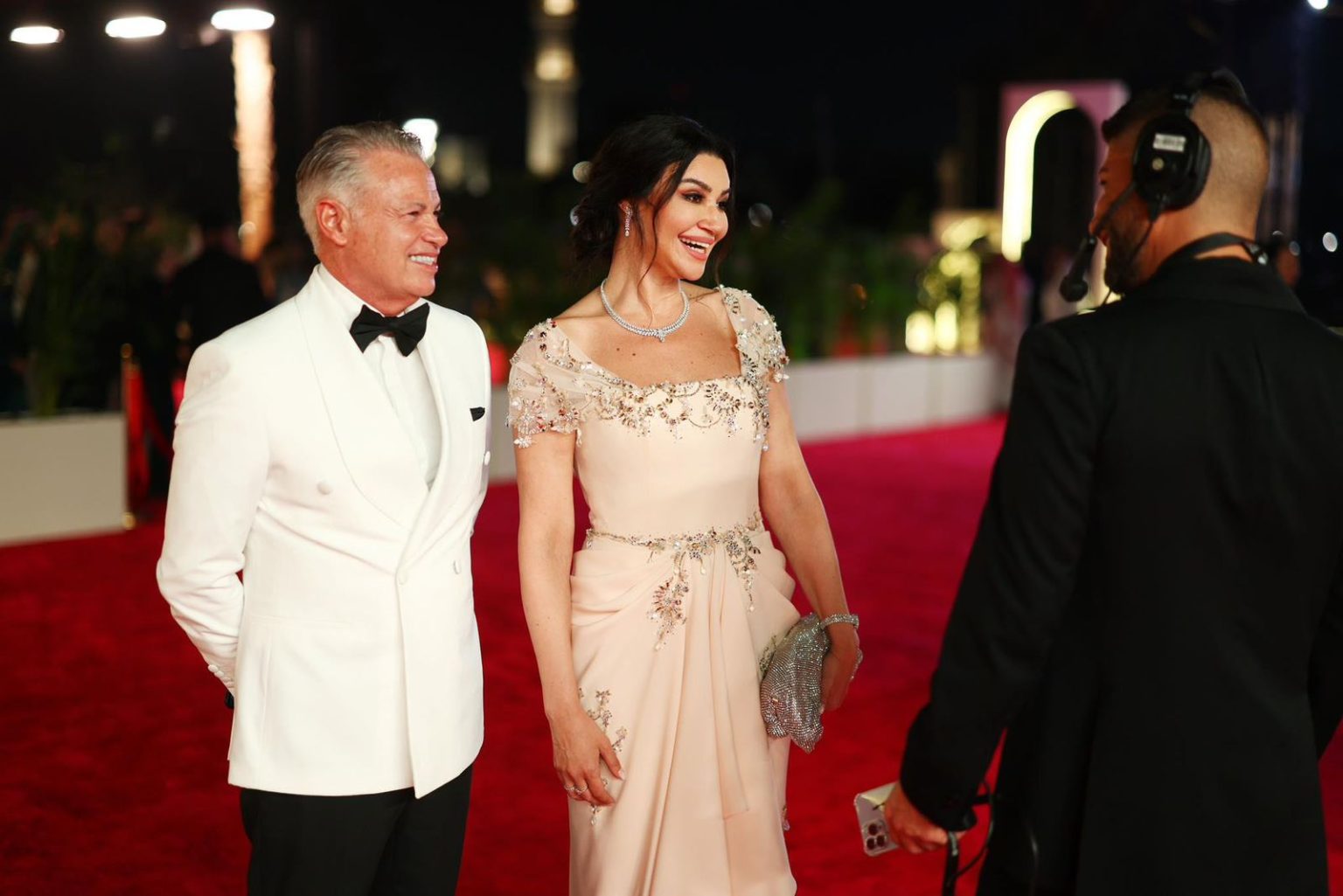 محطة مصر نيوز - أروى جودة وزوجها بأول ظهور بعد الزواج في افتتاح مهرجان البحر الأحمر السينمائي