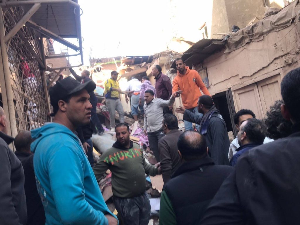 أخبار مصر - انهيار جزئي بعقار آخر ملاصق بالمنزل المنهار في إمبابة
