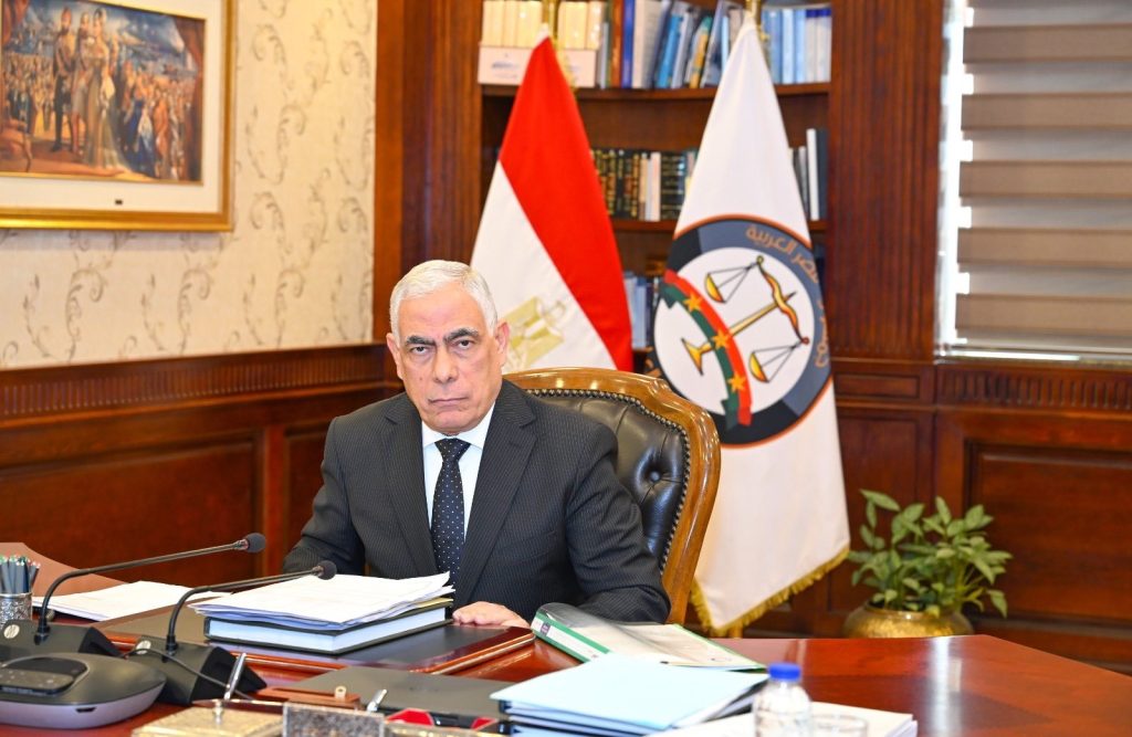 النائب العام يستقبل رئيس الاستئناف لنيابة استئناف قنا والمحامين العموم الأُول أخبار مصر - النائب العام يستقبل رئيس الاستئناف لنيابة استئناف قنا والمحامين العموم الأُول