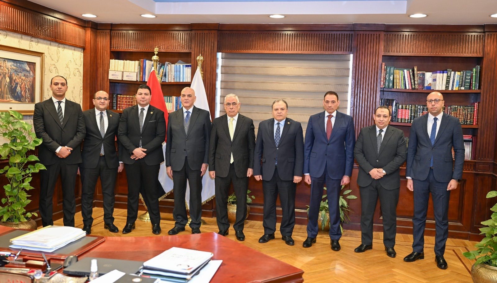 أخبار مصر - النائب العام يستقبل المحامي العام الأول لنيابة استئناف بني سويف لعرض الكشوف ربع السنوية بدائرة نيابته