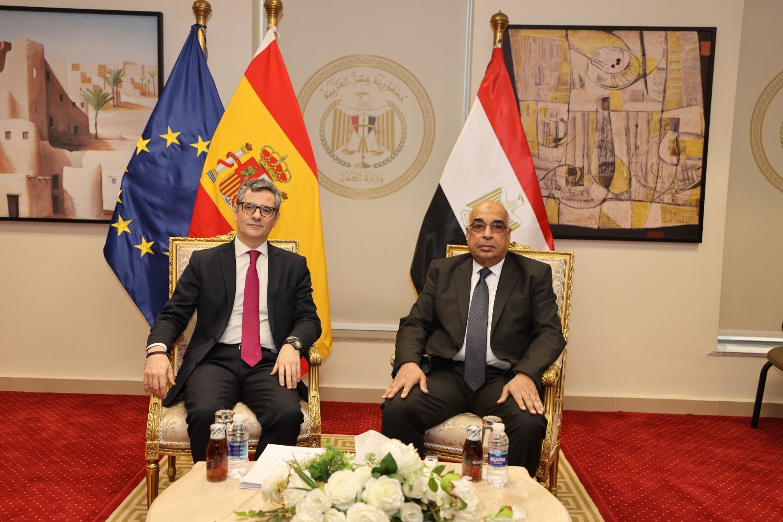 أخبار مصر - وزير العدل يوقع اتفاقيتين للمساعدة القضائية وتسليم المجرمين مع نظيره الإسباني