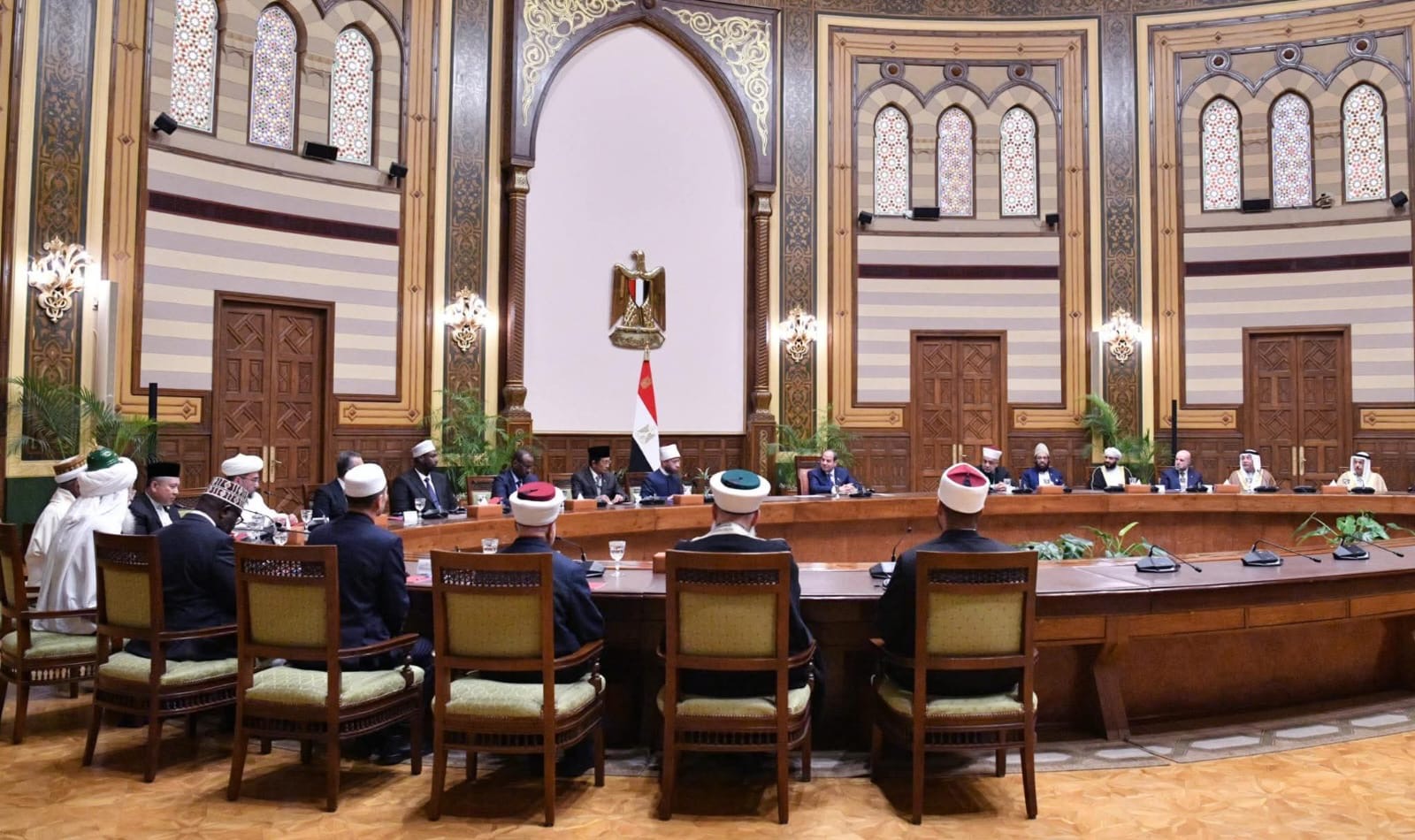 أخبار مصر - الرئيس السيسي يؤكد على ضرورة صياغة خطاب ديني واعٍ وشامل يواجه التطرف والإرهاب