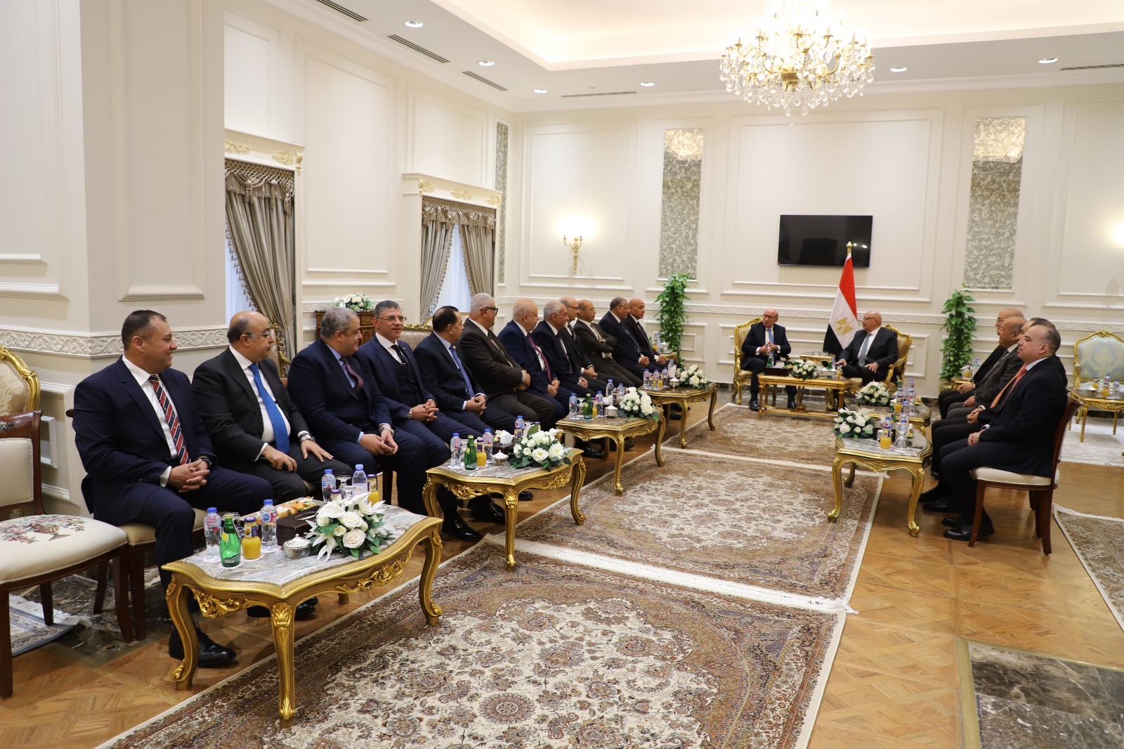أخبار مصر - رئيس مجلس القضاء الأعلى يهنئ رئيس مجلس النواب