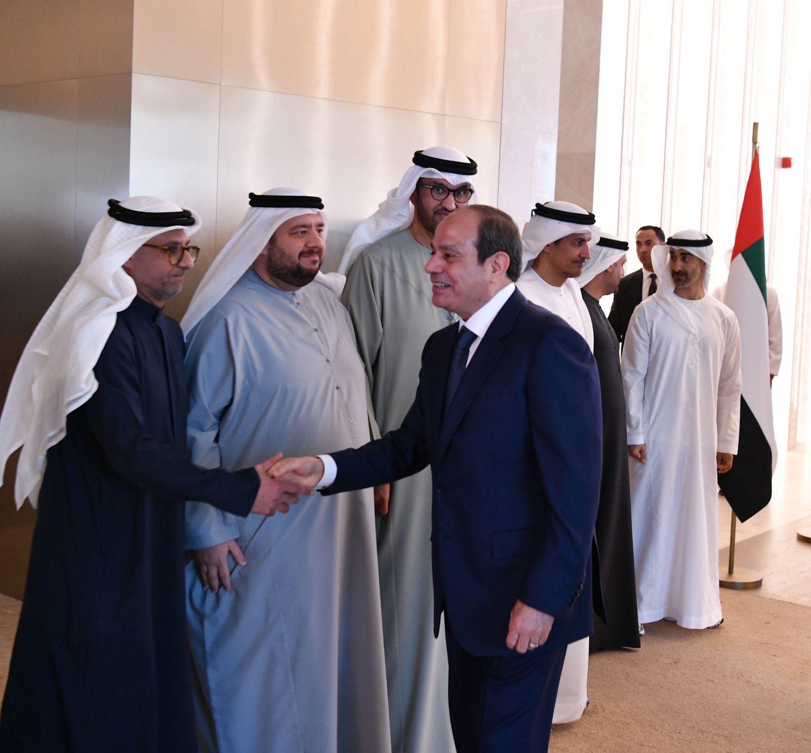 أخبار مصر - الرئيس السيسي يلتقي رئيس دولة الإمارات العربية المُتحدة بالعاصمة أبوظبي