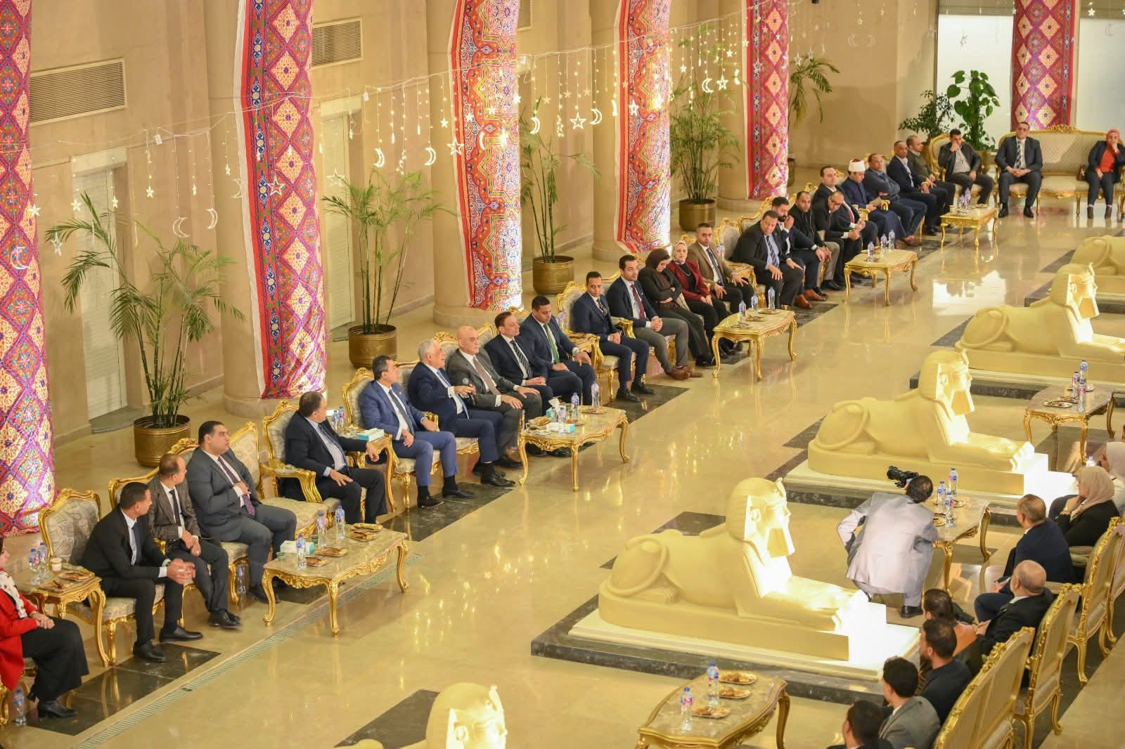 أخبار مصر - النائب العام يشهد إفطار موظفي النيابة العامة