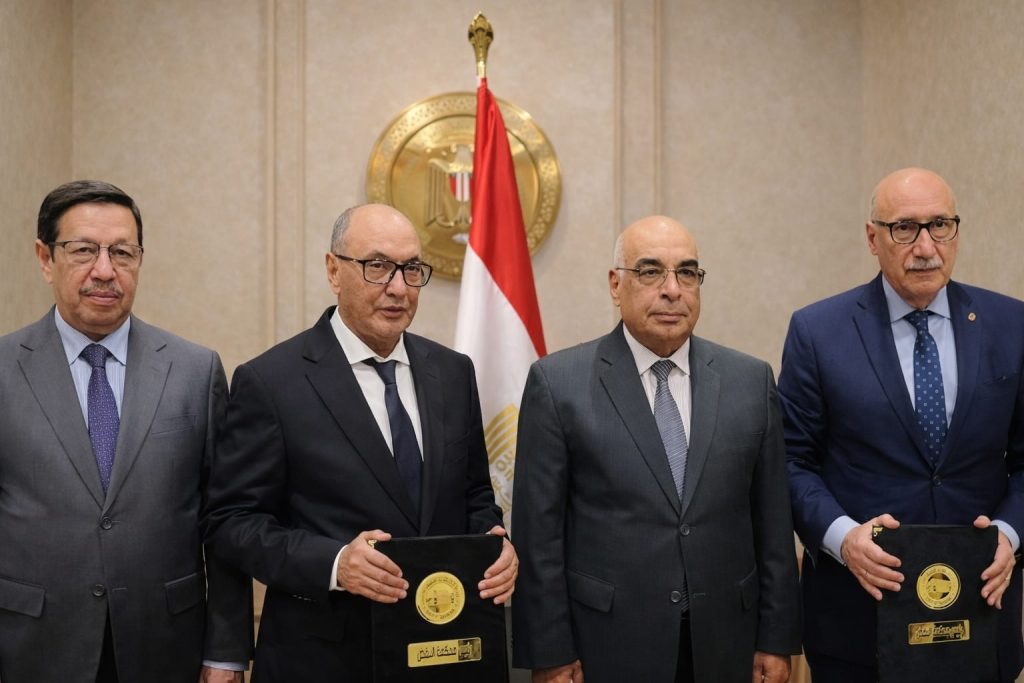 أخبار مصر والعالم لحظة بلحظة - بحضور وزير العدل.. بروتوكول تعاون قضائي بين محكمة النقض المصرية والمحكمة العليا الموريتانية