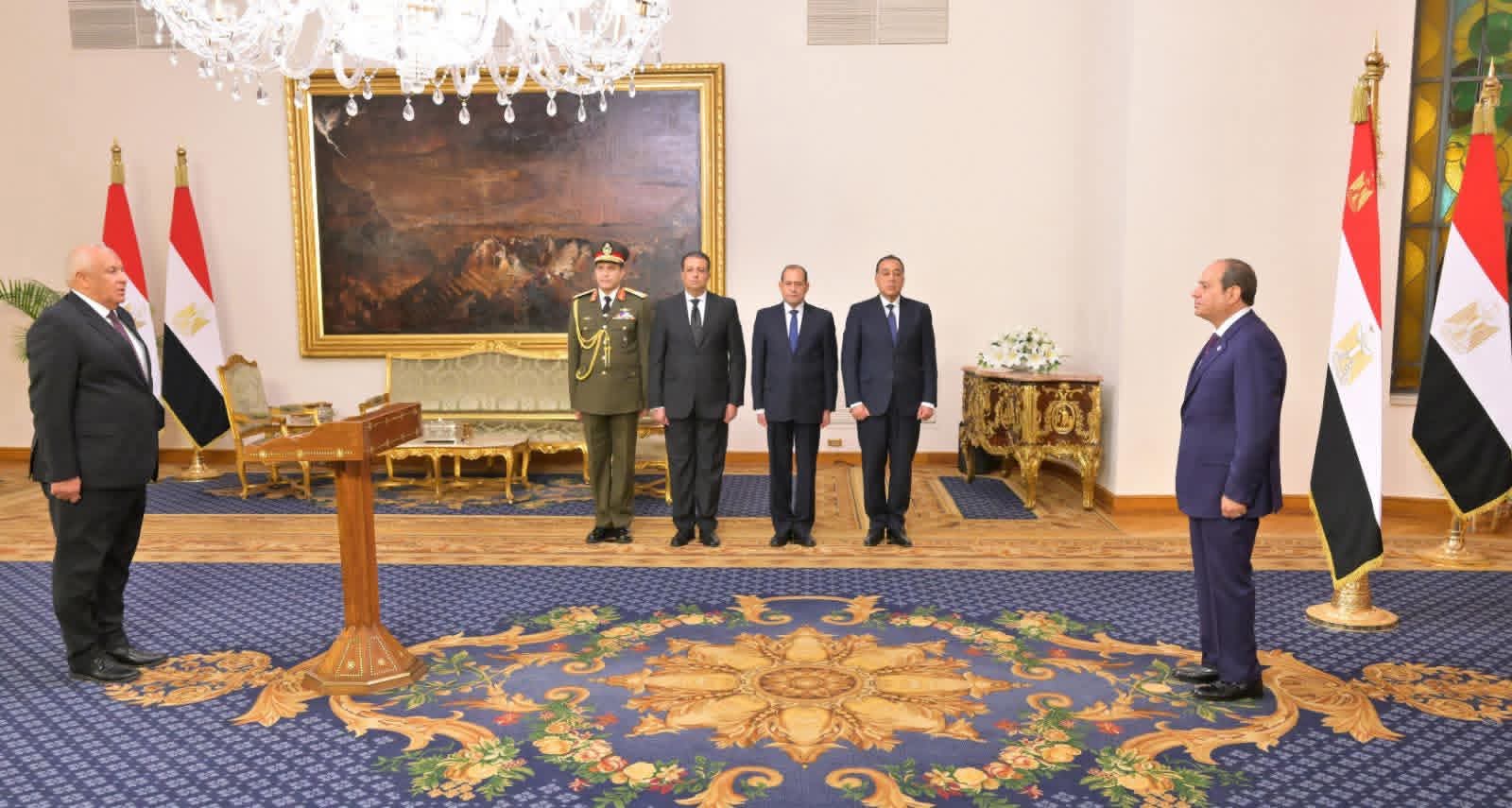 محطة مصر نيوز - الرئيس السيسي يشهد أداء المحافظين ونواب المحافظين الجدد اليمين الدستورية