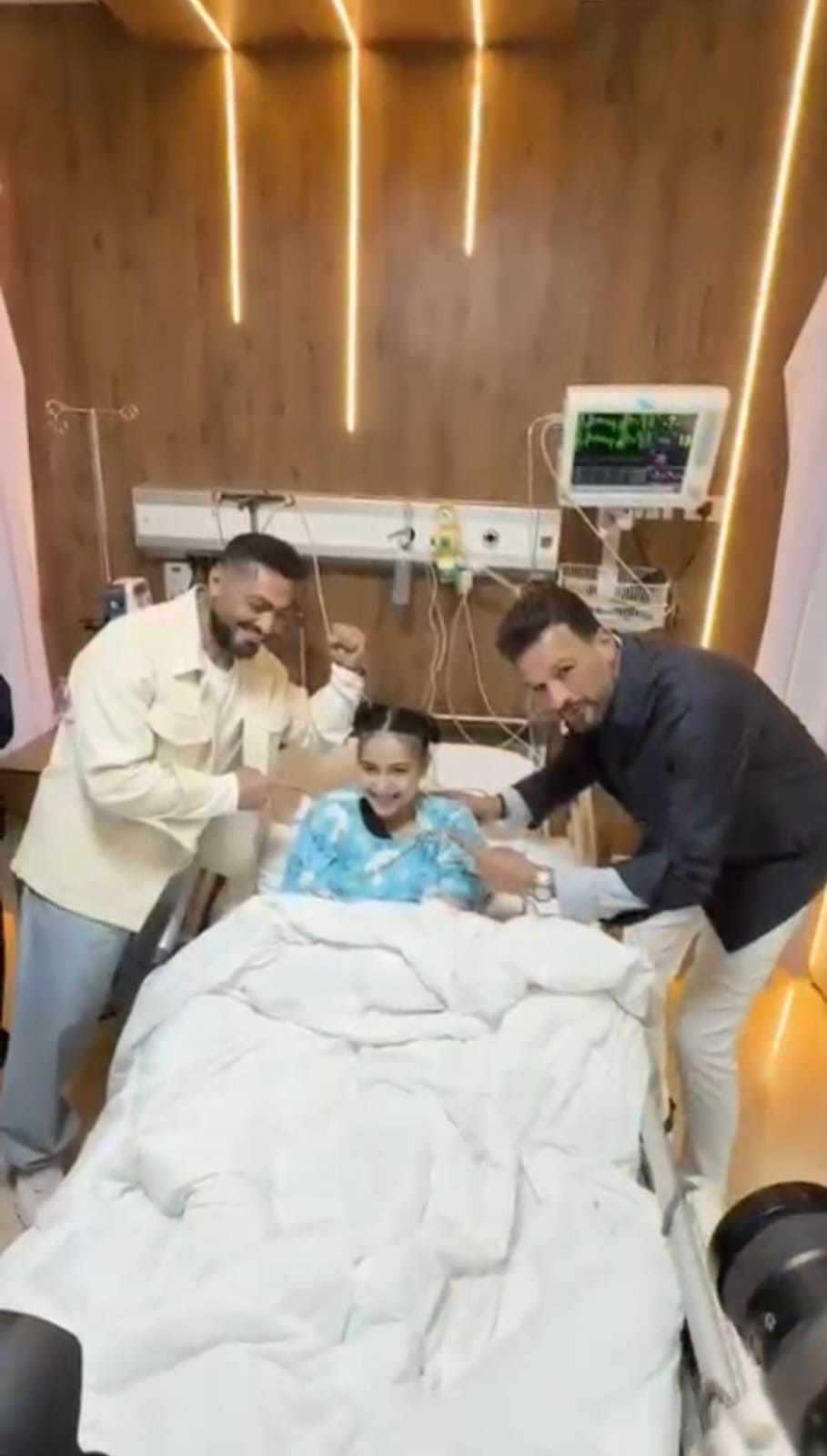 محطة مصر نيوز - تامر حسني يفتتح غرفة العناية المركزة الرابعة كصدقة جارية داخل مستشفى الناس للعلاج المجاني