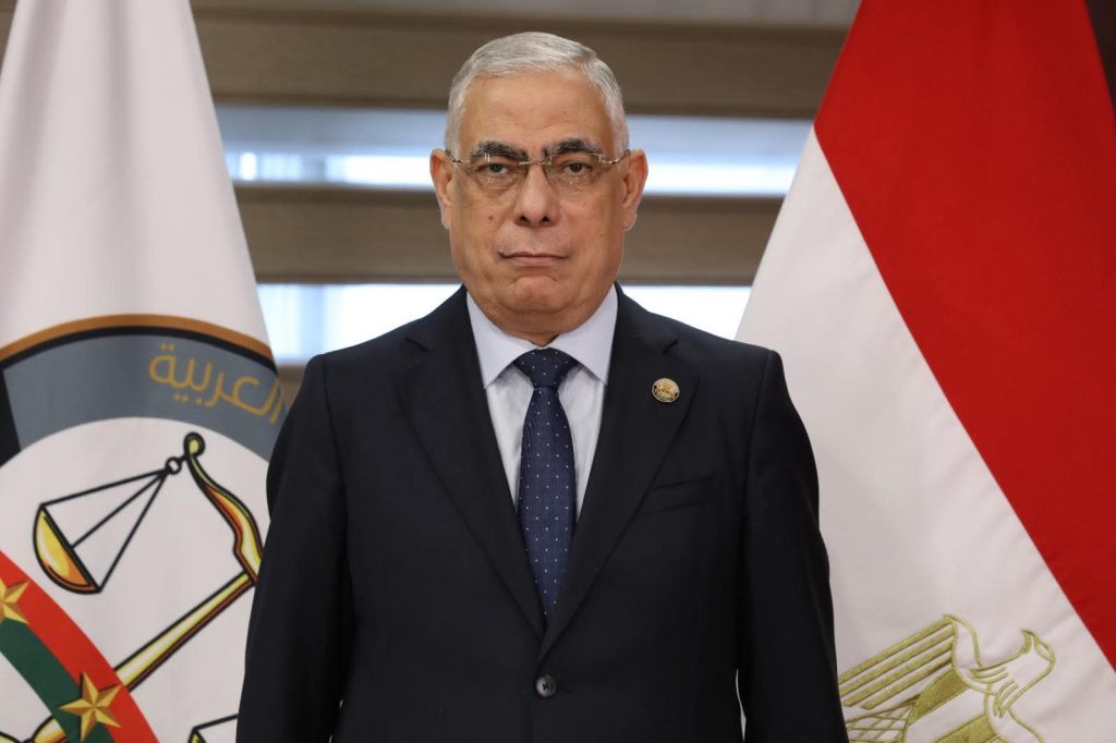 محطة مصر نيوز - النائب العام يوفد 90 عضوًا من أعضاء النيابة العامة إلى أمريكا وبعض الدول العربية الأوروبية