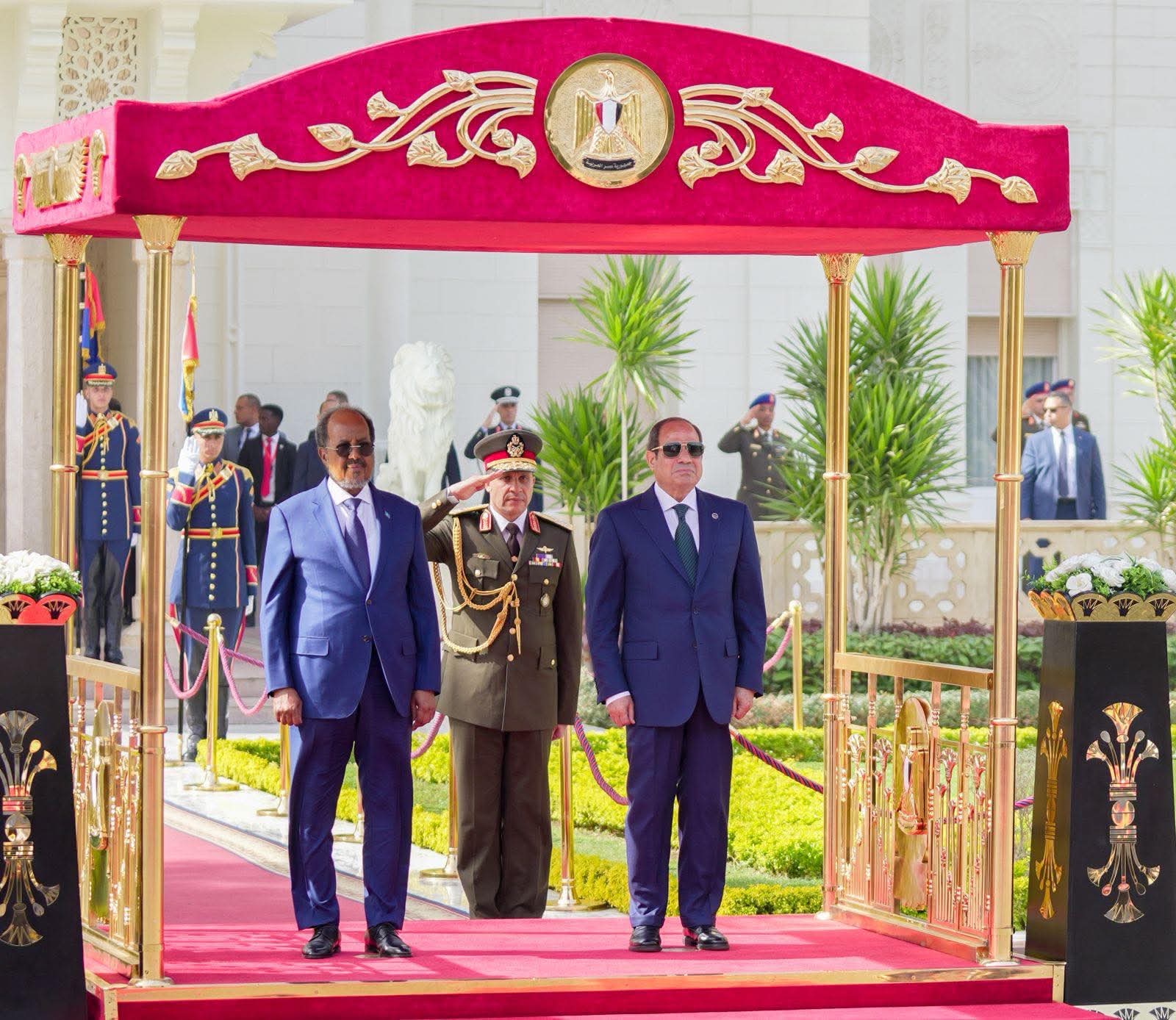 أخبار مصر والعالم لحظة بلحظة - الرئيس عبد الفتاح السيسي يستقبل رئيس جمهورية الصومال الفيدرالية