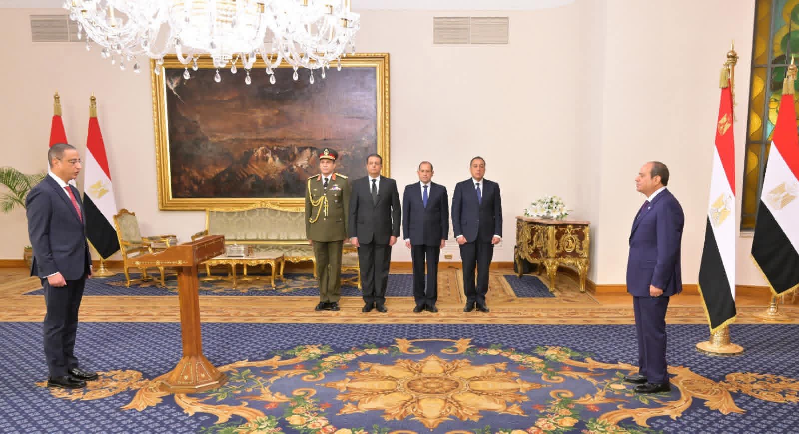 محطة مصر نيوز - الرئيس السيسي يشهد أداء المحافظين ونواب المحافظين الجدد اليمين الدستورية