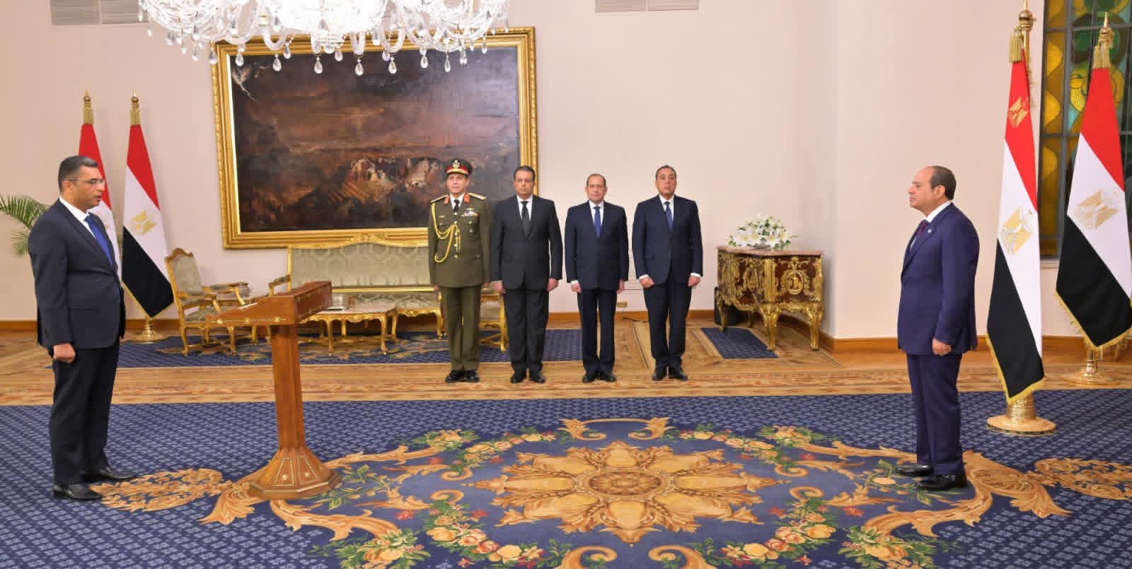 محطة مصر نيوز - الرئيس السيسي يشهد أداء المحافظين ونواب المحافظين الجدد اليمين الدستورية