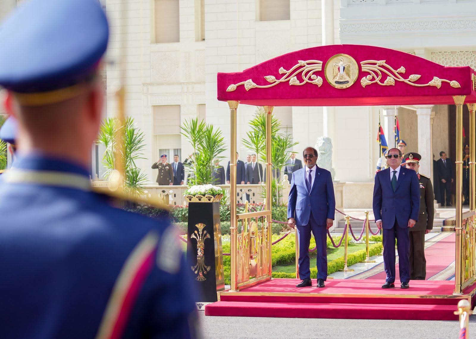 أخبار مصر والعالم لحظة بلحظة - الرئيس عبد الفتاح السيسي يستقبل رئيس جمهورية الصومال الفيدرالية