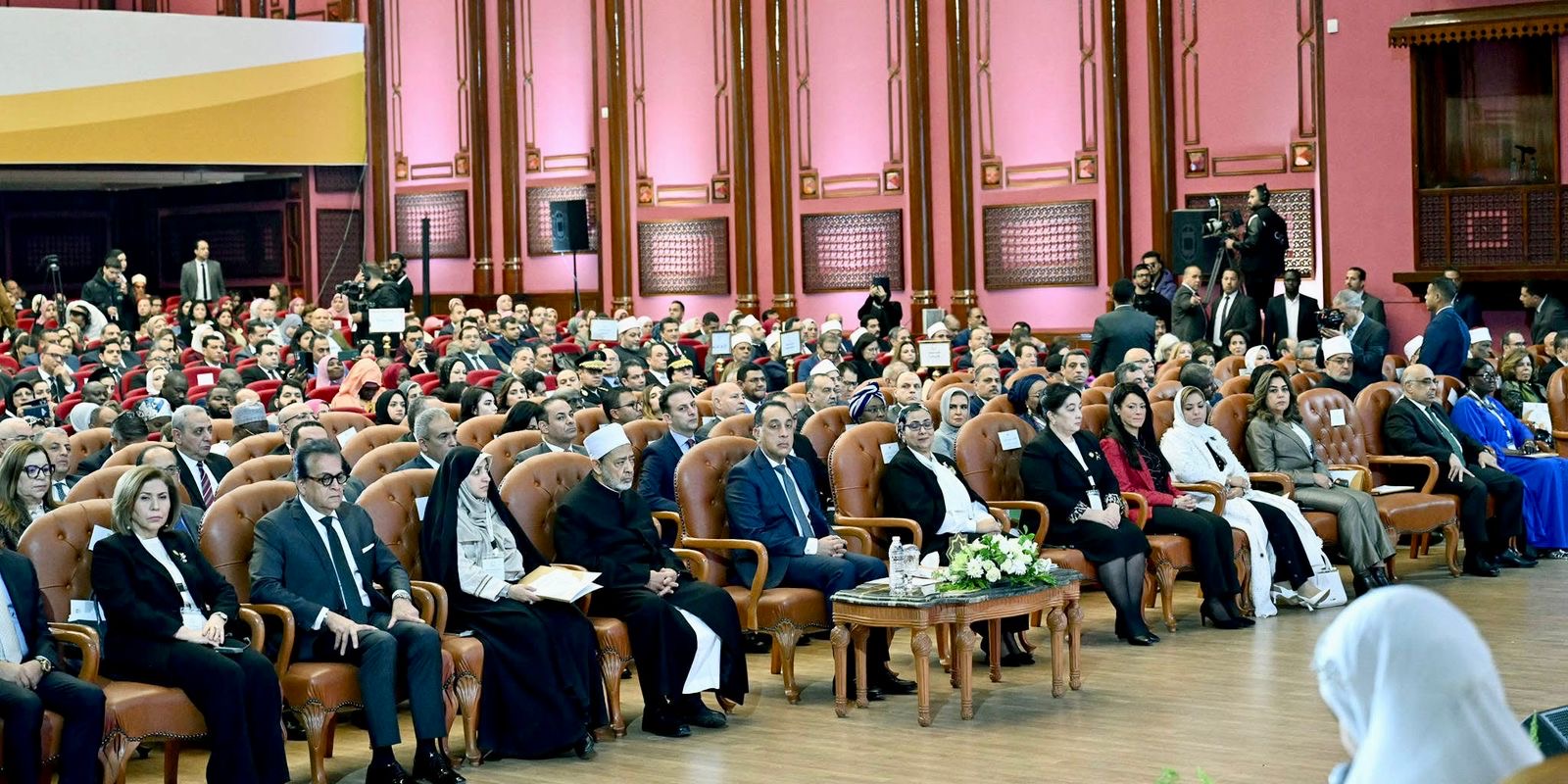 أخبار مصر - رئيس هيئة النيابة الإدارية يشهد فعاليات مؤتمر استثمار الخطاب الديني والإعلامي وأثره على حماية المرأة