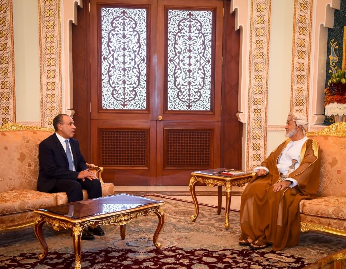 أخبار مصر والعالم لحظة بلحظة - وزير الخارجية ينقل رسالة تضامن إلى سلطان عُمان.. ويبحث جهود احتواء التصعيد الإقليمي