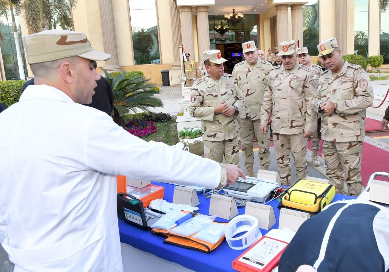 محطة مصر نيوز - وزير الدفاع يتفقد الجاهزية القتالية للمنطقة المركزية العسكرية