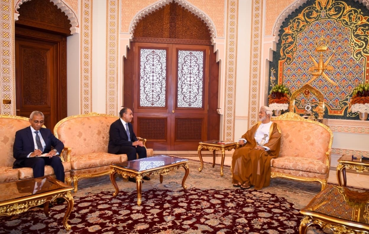 أخبار مصر والعالم لحظة بلحظة - وزير الخارجية ينقل رسالة تضامن إلى سلطان عُمان.. ويبحث جهود احتواء التصعيد الإقليمي
