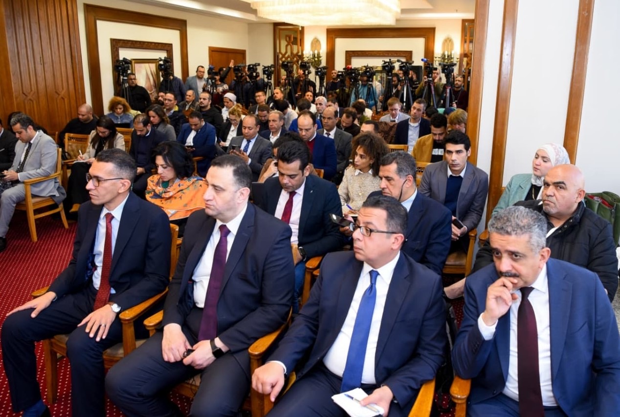 أخبار مصر والعالم لحظة بلحظة - وزيرا الخارجية والإعلام يعقدان جلسة موسعة لممثلي وسائل الإعلام الإقليمية والدولية بمصر