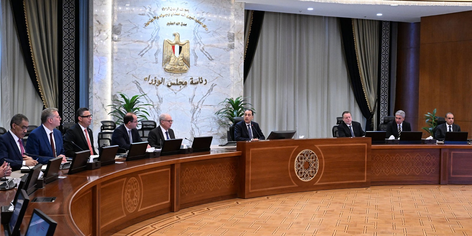 محطة مصر نيوز - رئيس مجلس الوزراء يترأس اجتماع لجنة إدارة الأزمات المركزية
