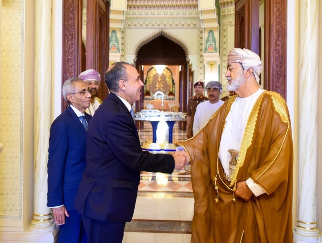 أخبار مصر والعالم لحظة بلحظة - وزير الخارجية ينقل رسالة تضامن إلى سلطان عُمان.. ويبحث جهود احتواء التصعيد الإقليمي