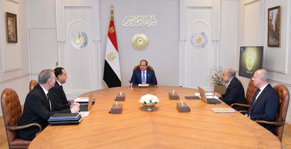 محطة مصر نيوز - الرئيس يستعرض مع وزيري الكهرباء التطورات الخاصة بفوائض الوفورات في منتجات الطاقة