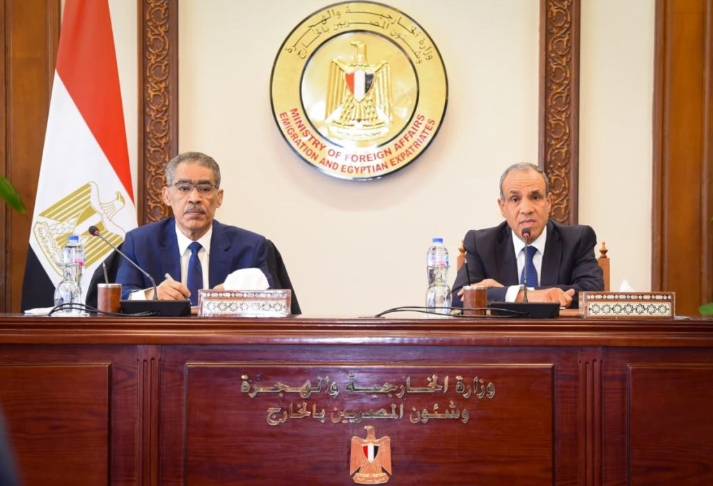 أخبار مصر والعالم لحظة بلحظة - وزيرا الخارجية والإعلام يعقدان جلسة موسعة لممثلي وسائل الإعلام الإقليمية والدولية بمصر