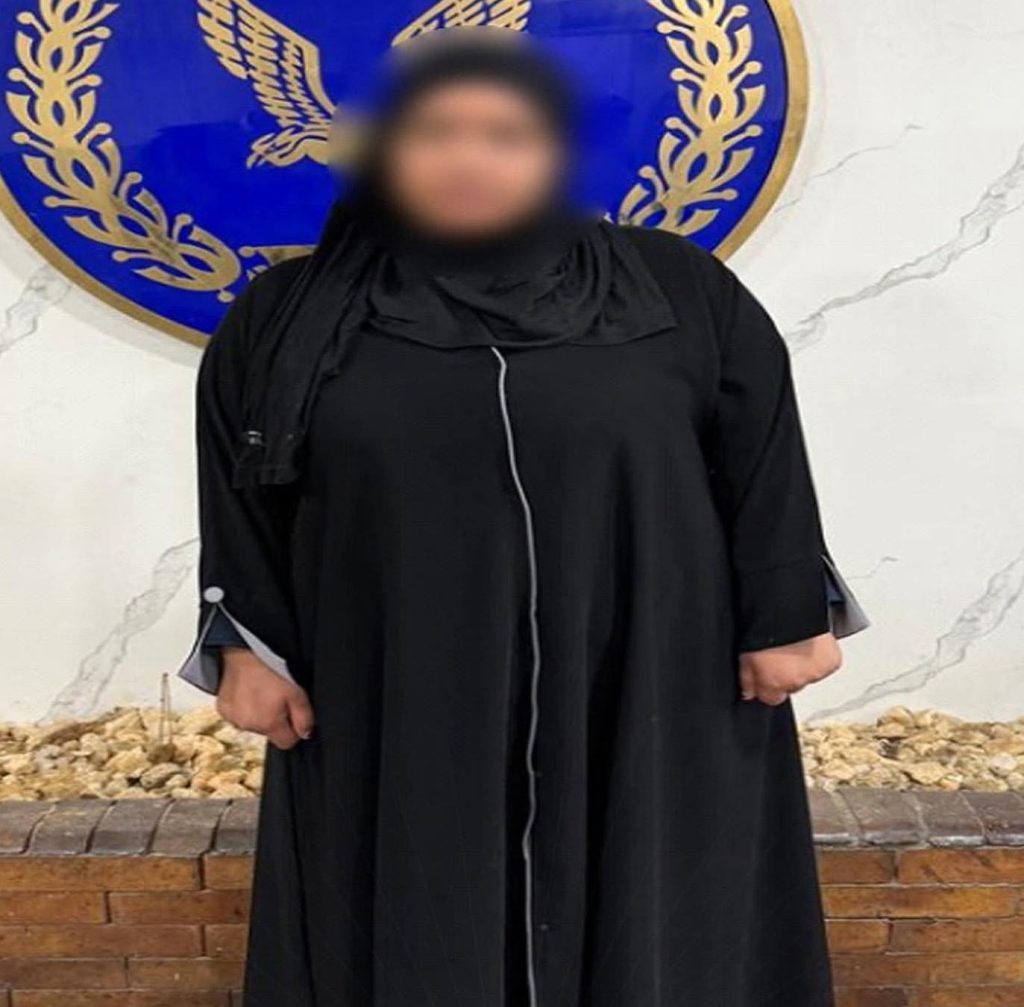 أخبار مصر والعالم لحظة بلحظة - سقوط هاربة من 51 حكمًا قضائيًا بإجمالي 112 سنة حبس في قبضة أمن المنيا